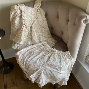 Adorable Piyama pajama set.